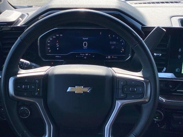 Chevrolet Silverado 1500 LT Crew Cab 4WD 2025