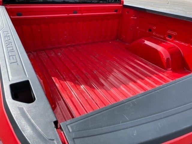 Chevrolet Silverado 1500 LT Crew Cab 4WD 2025