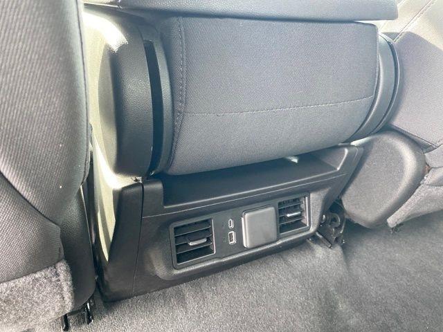 Chevrolet Silverado 1500 LT Crew Cab 4WD 2025