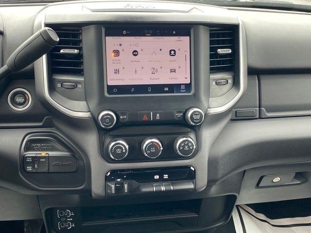 RAM 2500 Tradesman Crew Cab SWB 4WD 2024