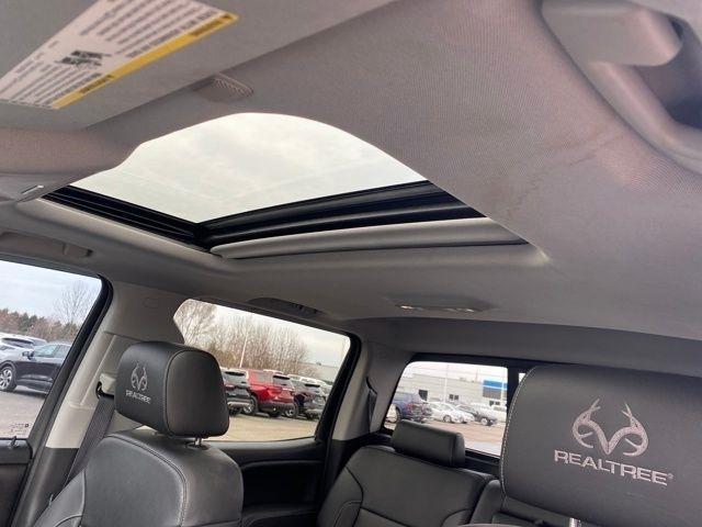 Chevrolet Silverado 1500 LTZ Crew Cab 4WD 2016