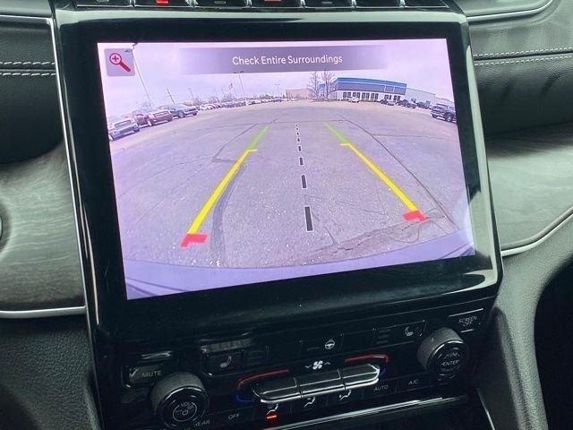 Jeep Grand Cherokee Limited 4WD 2023