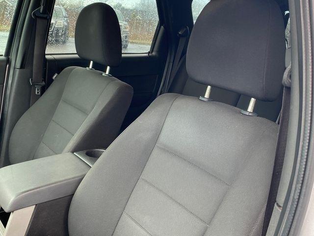 Ford Escape XLT 4WD I4 2009