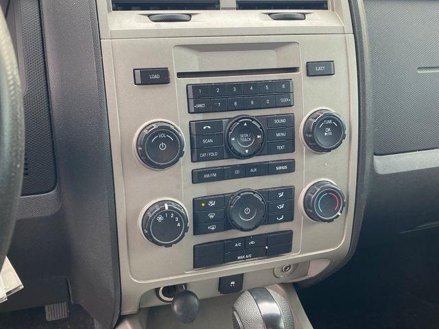 Ford Escape XLT 4WD I4 2009