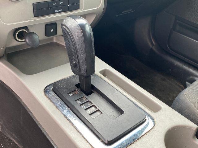 Ford Escape XLT 4WD I4 2009