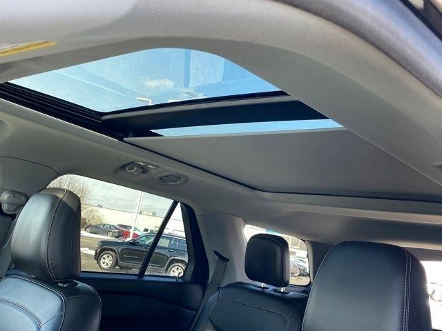 Ford Explorer XLT AWD 2023