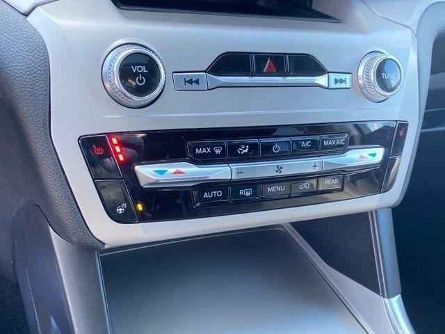 Ford Explorer XLT AWD 2023