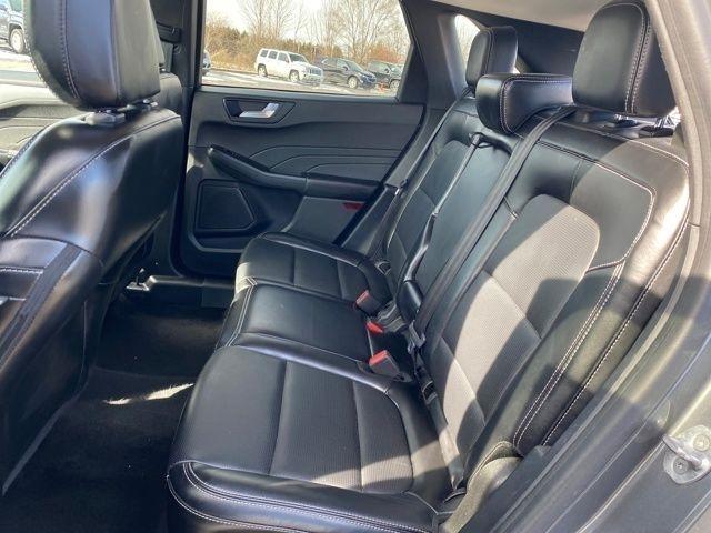 Ford Escape Platinum AWD 2023