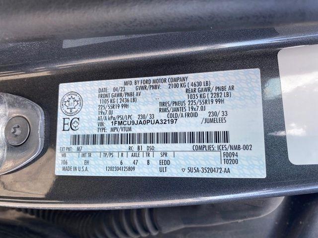 Ford Escape Platinum AWD 2023