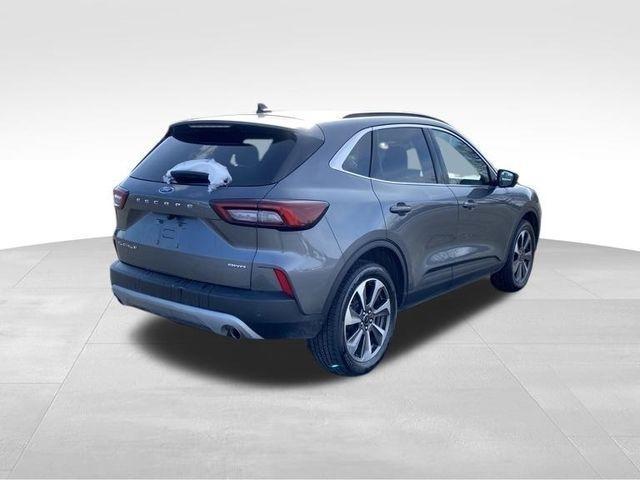 Ford Escape Platinum AWD 2023