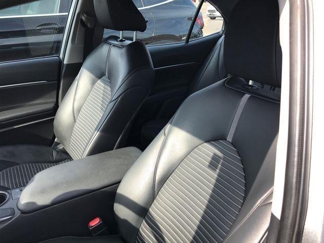 Toyota Camry SE 2023