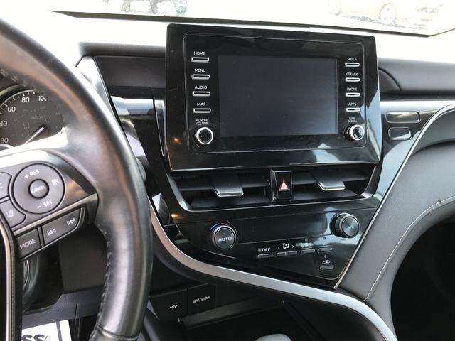 Toyota Camry SE 2023