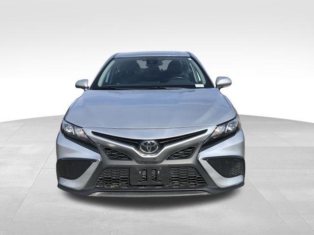 Toyota Camry SE 2023