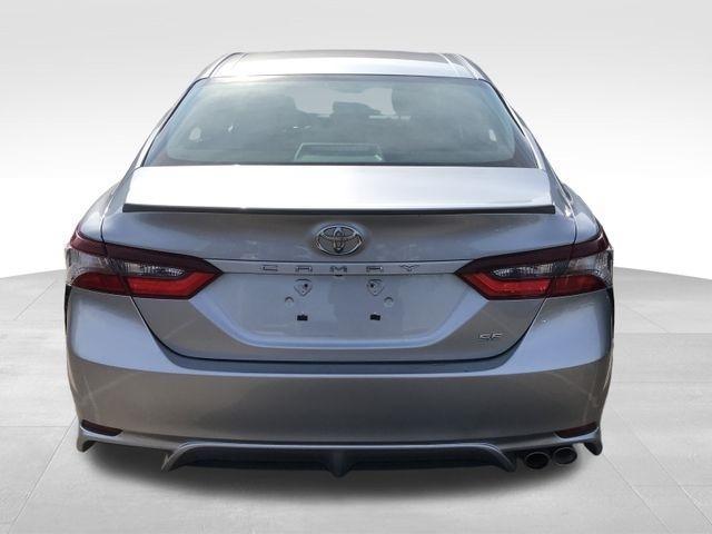 Toyota Camry SE 2023