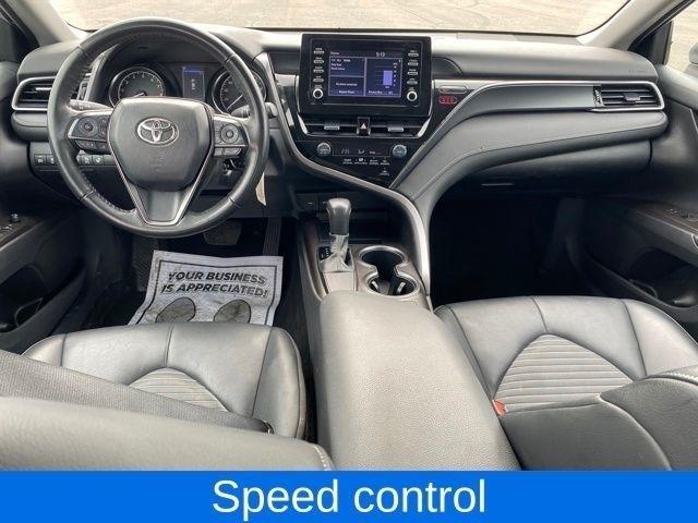 Toyota Camry SE 2023