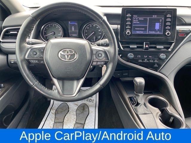 Toyota Camry SE 2023