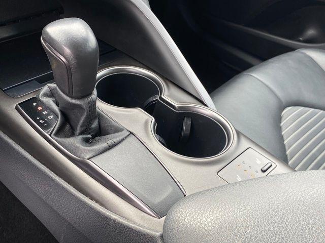 Toyota Camry SE 2023