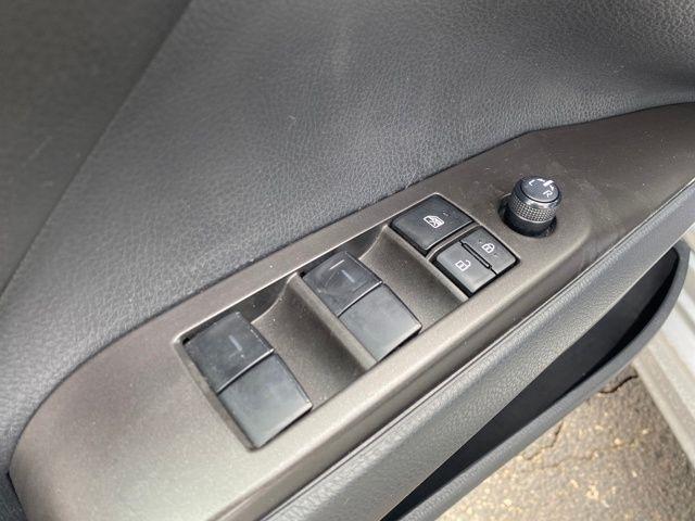 Toyota Camry SE 2023