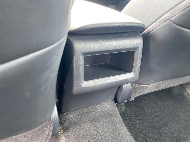 Toyota Camry SE 2023