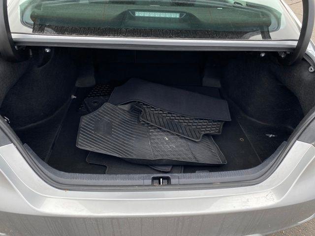 Toyota Camry SE 2023