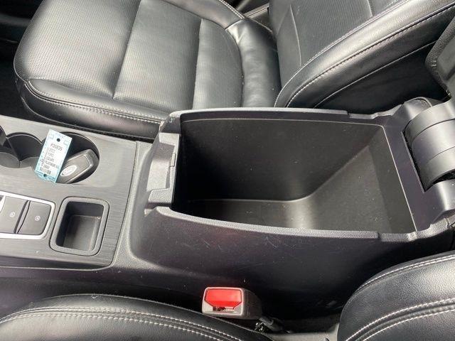 Ford Escape Platinum AWD 2023