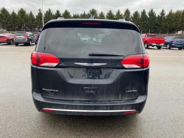 Chrysler Pacifica Limited 2019