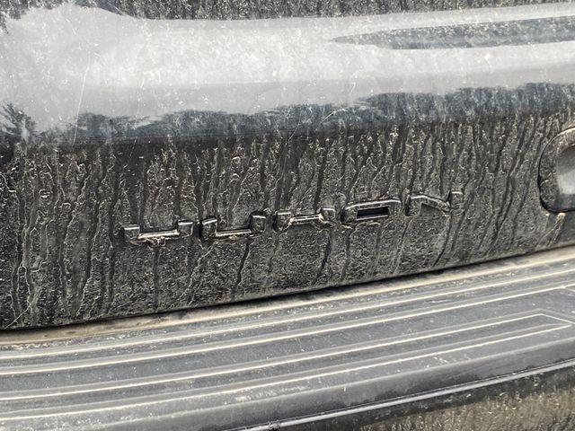 GMC Yukon Denali 4WD 2024