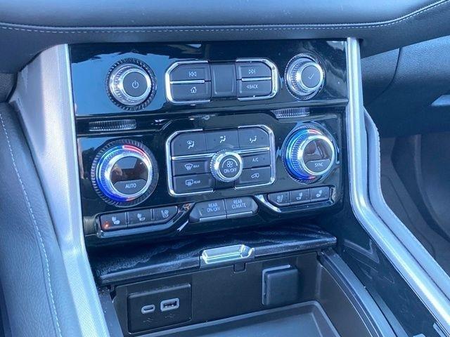 GMC Yukon Denali 4WD 2024