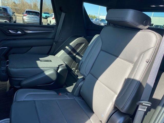 GMC Yukon Denali 4WD 2024