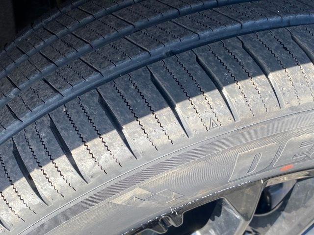 GMC Yukon Denali 4WD 2024