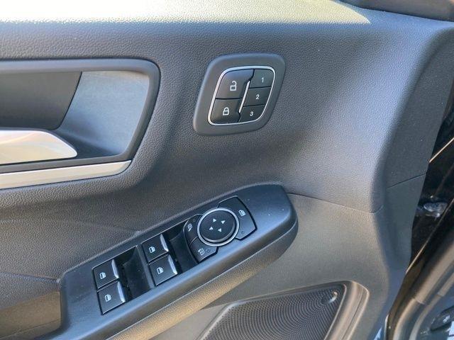 Ford Escape Platinum AWD 2023