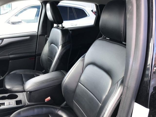 Ford Escape Platinum AWD 2023