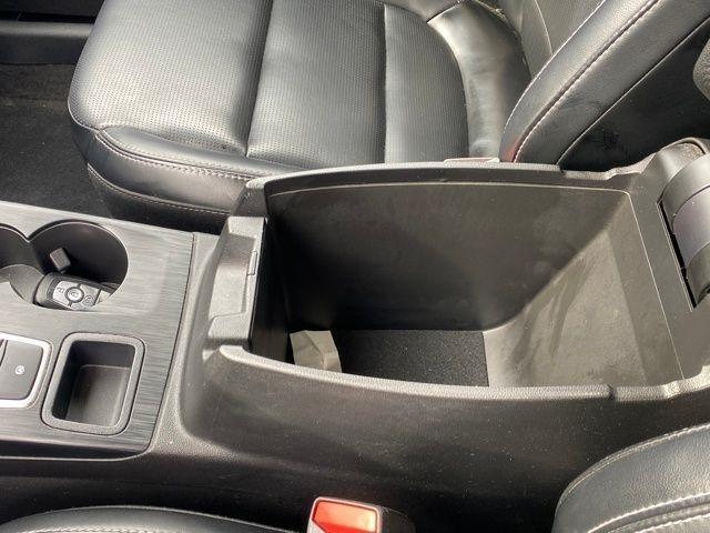 Ford Escape Platinum AWD 2023