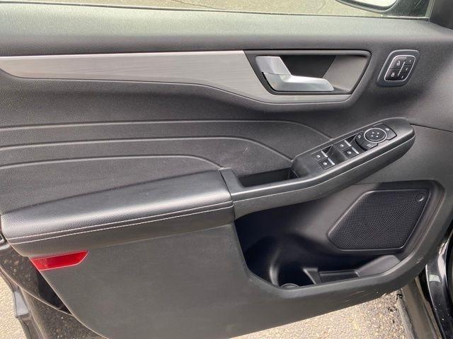 Ford Escape Platinum AWD 2023