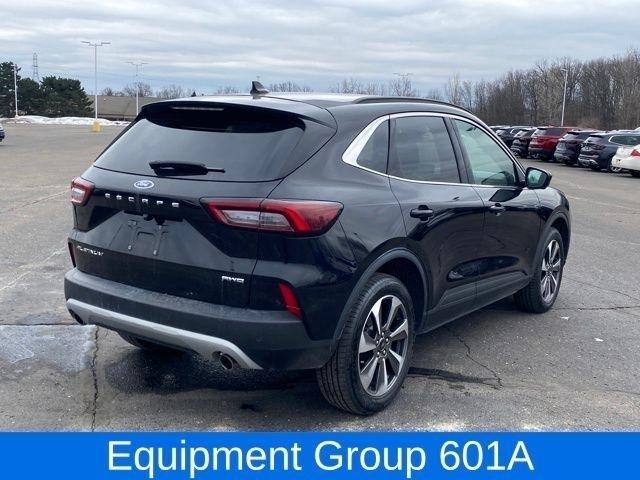 Ford Escape Platinum AWD 2023