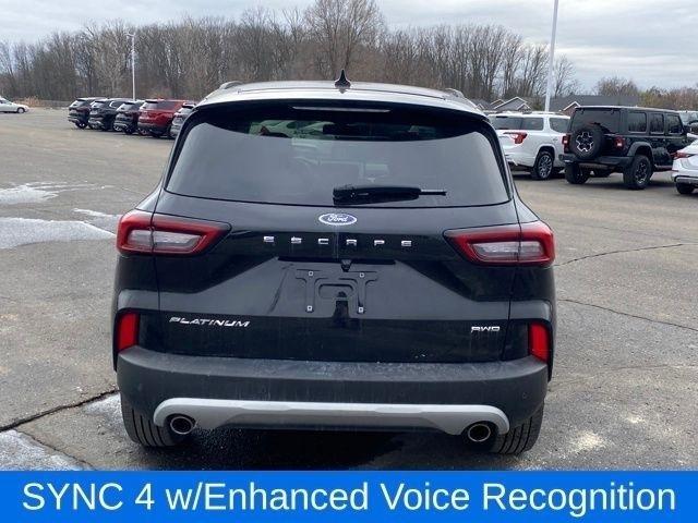 Ford Escape Platinum AWD 2023