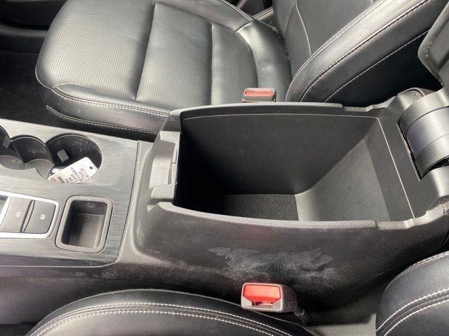 Ford Escape Platinum AWD 2023