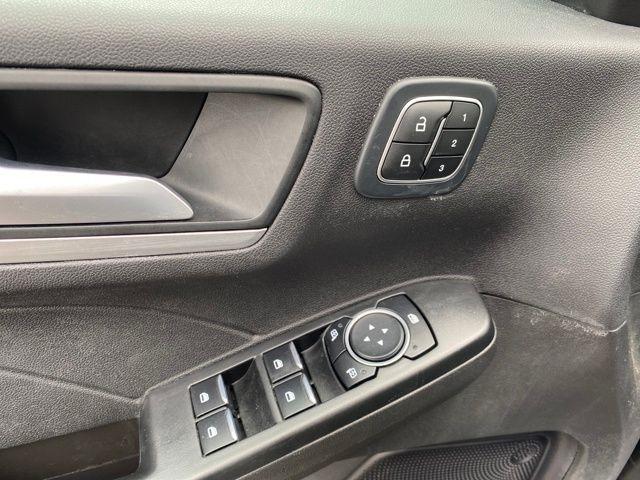 Ford Escape Platinum AWD 2023