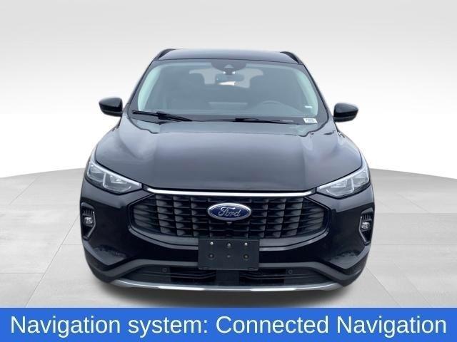 Ford Escape Platinum AWD 2023