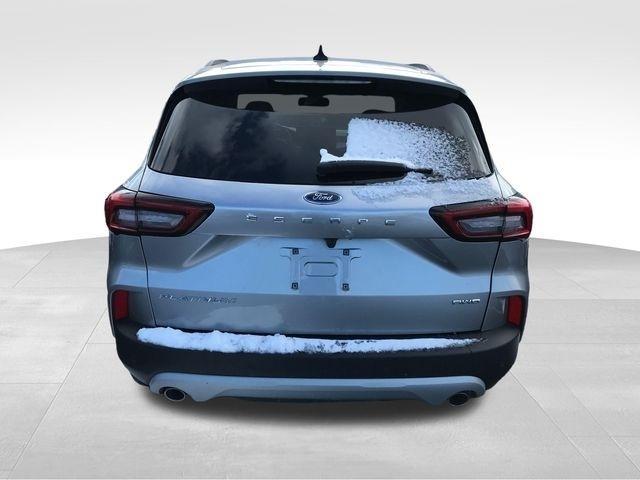 Ford Escape Platinum AWD 2023