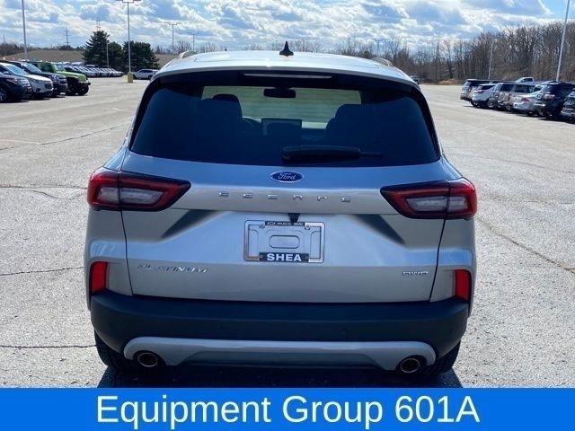 Ford Escape Platinum AWD 2023