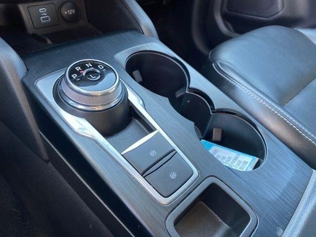 Ford Escape Platinum AWD 2023