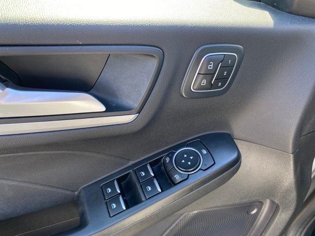 Ford Escape Platinum AWD 2023