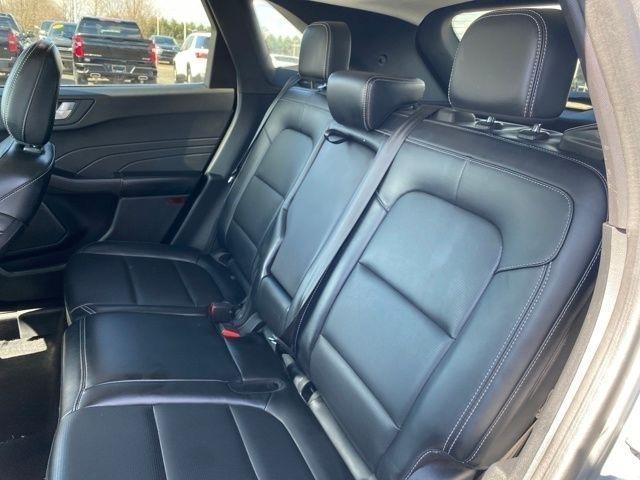 Ford Escape Platinum AWD 2023