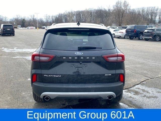 Ford Escape Platinum AWD 2023