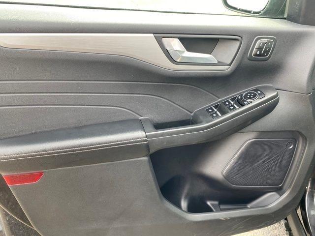 Ford Escape Platinum AWD 2023