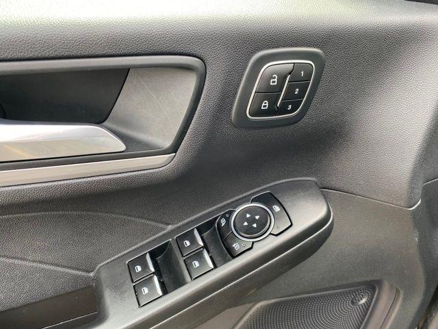 Ford Escape Platinum AWD 2023