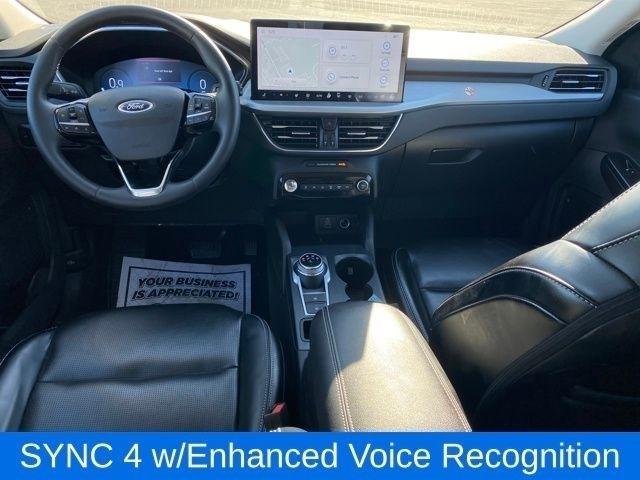 Ford Escape Platinum AWD 2024