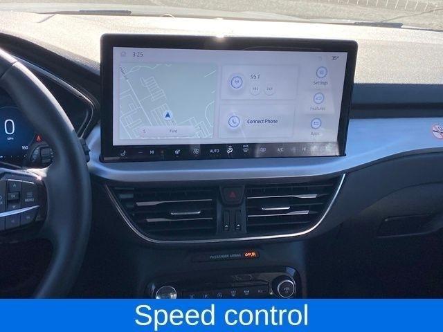 Ford Escape Platinum AWD 2024