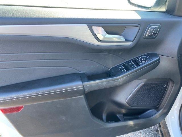 Ford Escape Platinum AWD 2024